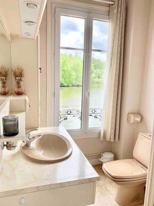 Maison De Charme Avec Vue Sur Chateau Pierrefonds Exterior foto